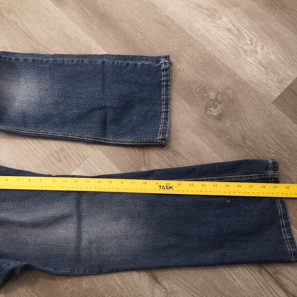 Established 1946 Denim Ladies Medium Wash Blue Jeans - Picture 8 of 8